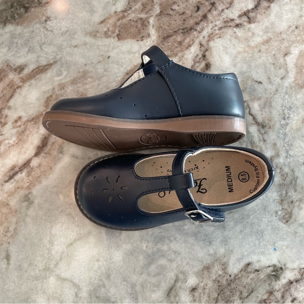 Footmates Navy Leather Mary Janes Sherry Girls Shoes Size 8.5 Arch Support - Picture 4 of 10